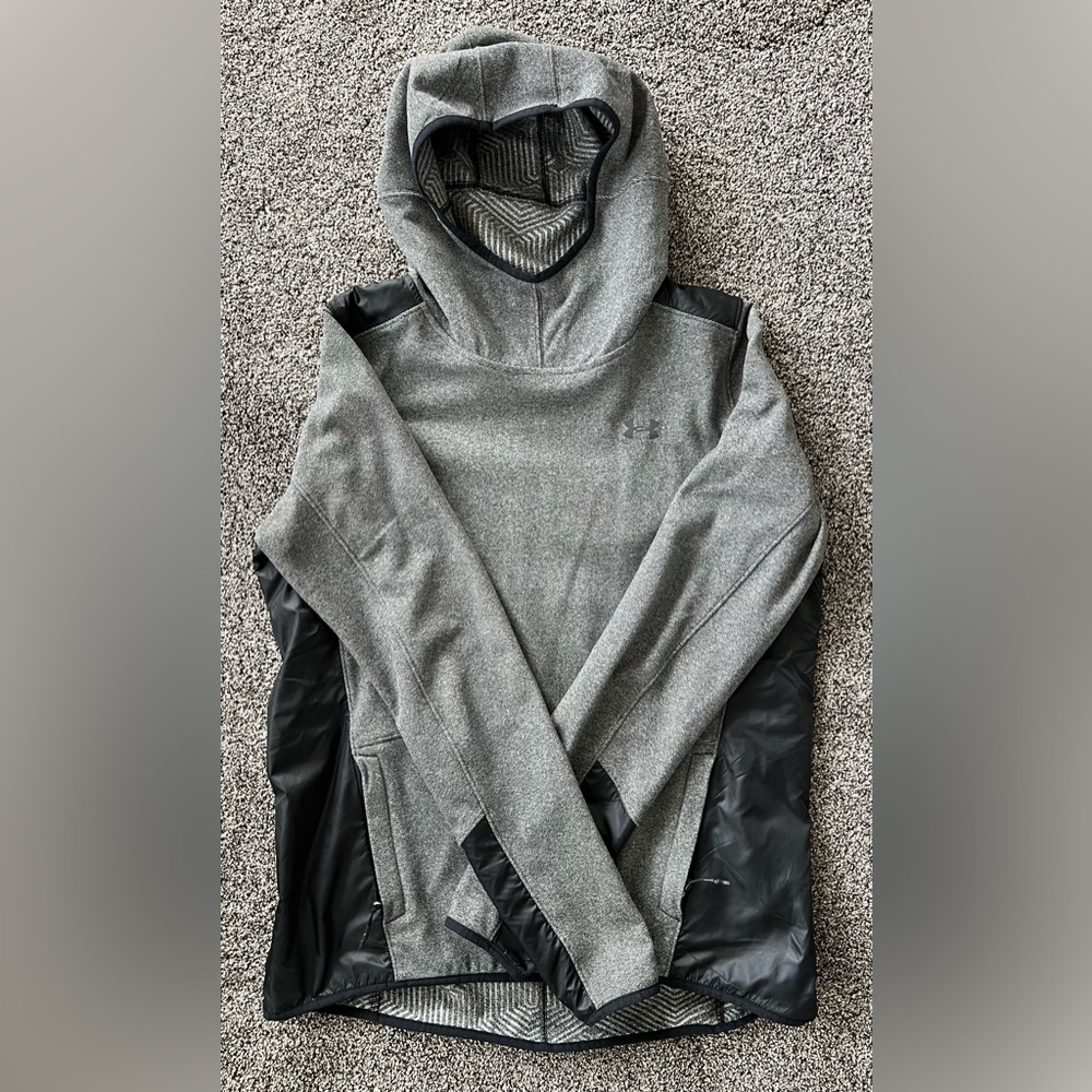 Under Armour Cold Gear Sweatshirt